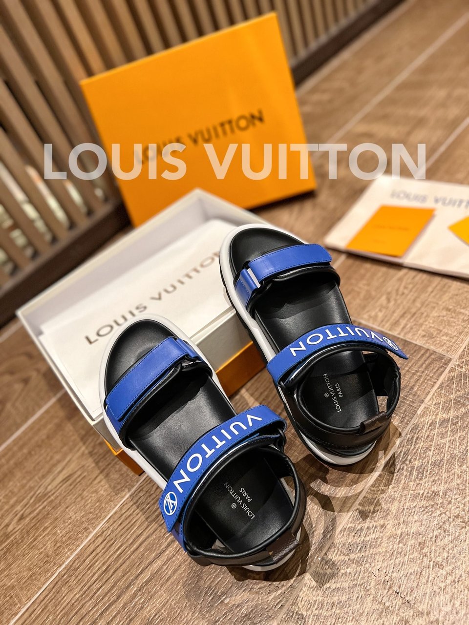 Louis Vuitton Pool Pillow Comfort Sandals Blue 1A9Ocu view 6
