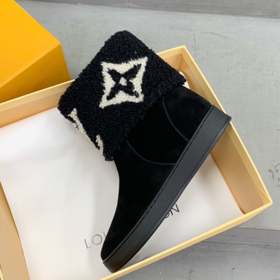 Louis Vuitton Snowdrop Flat Ankle Boot Black 1Aachv view 4
