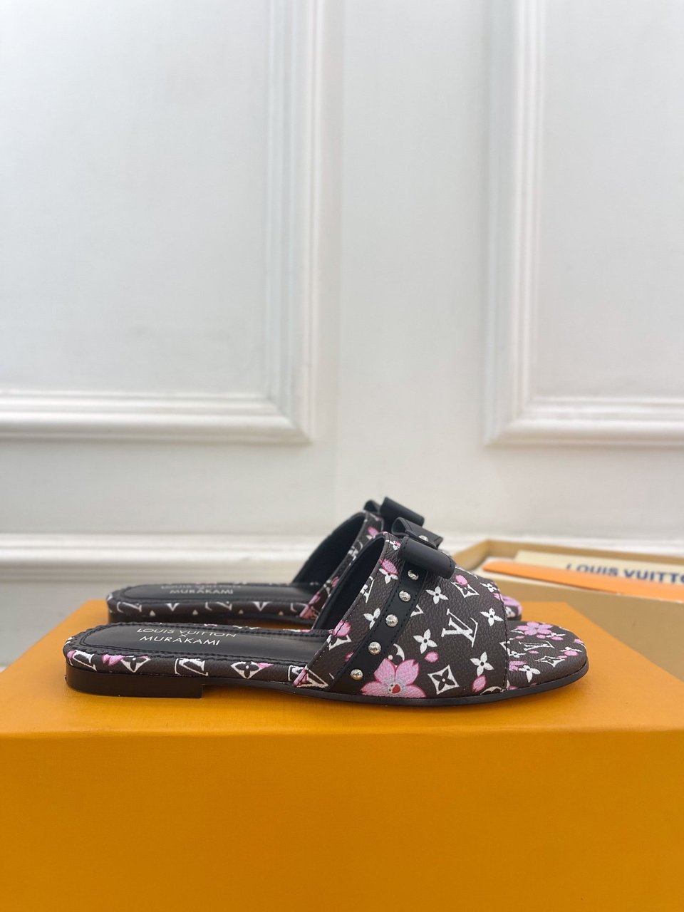 Louis Vuitton x Takashi Murakami Cherry Blossom Flat Slide Black Monogram with Bow view 5