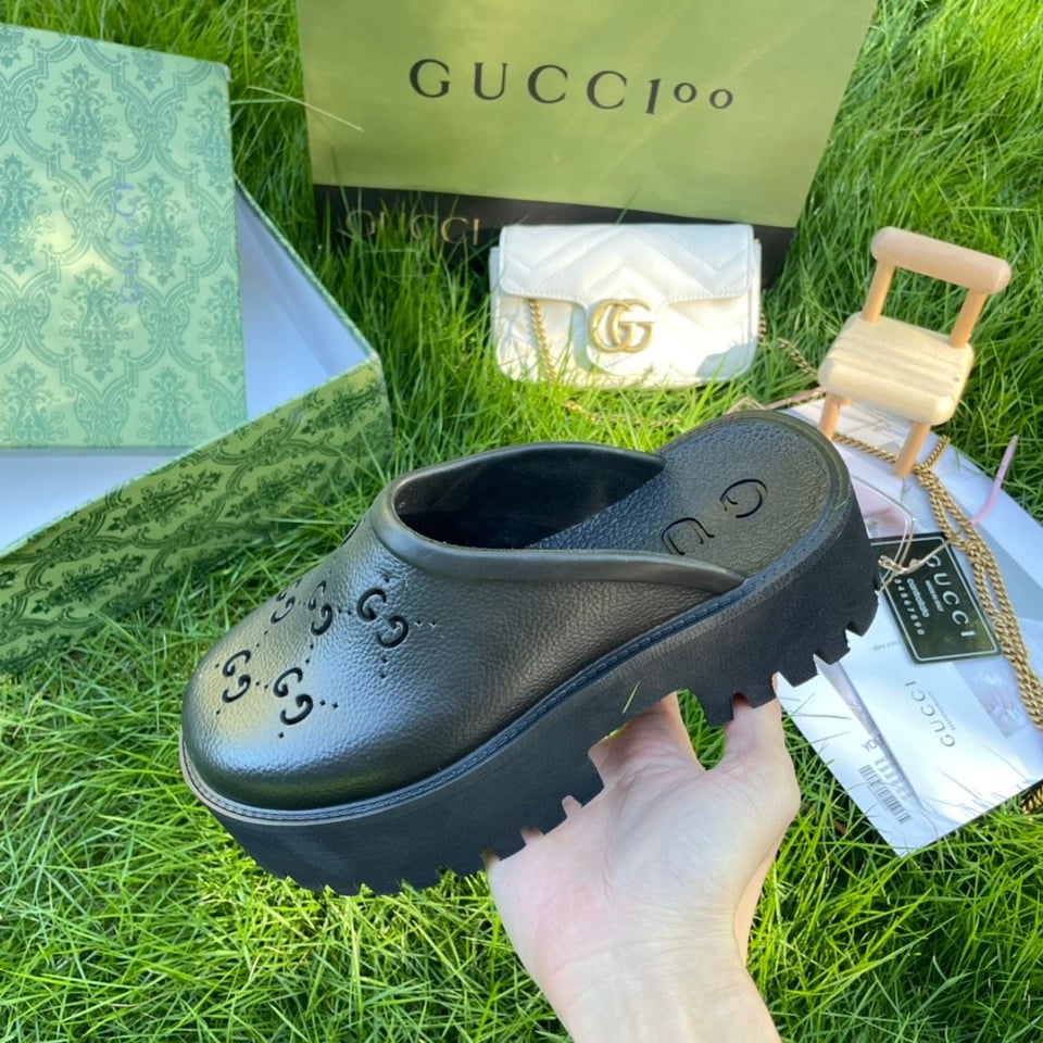 Gucci Men’S Slip On Sandal Black Gg Rubber 655517 Jfb00 1000 view 6
