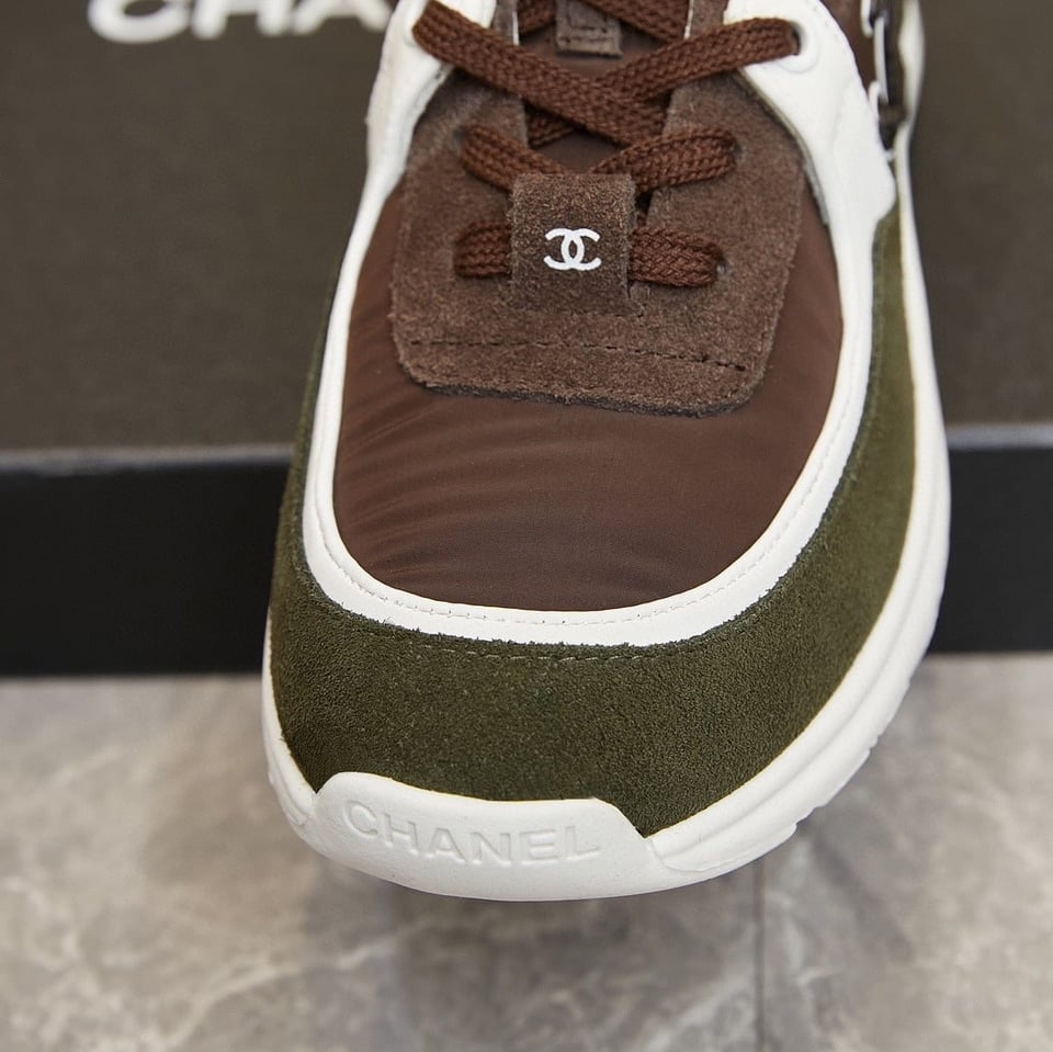 Chanel Cc Suede Brown Green view 5