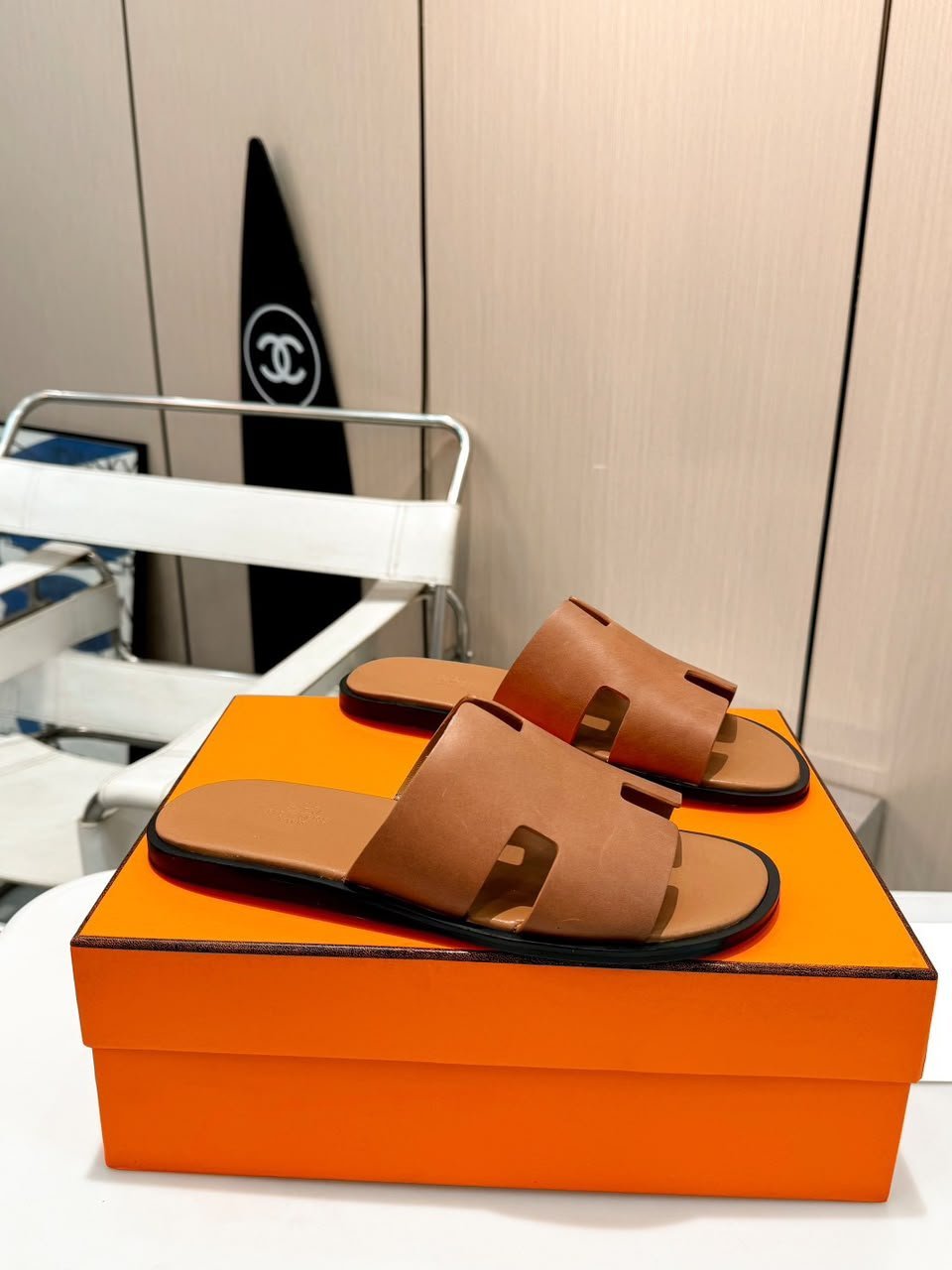 Hermes Izmir Sandal Gold Color Calfskin H041141ZH03390 view 3