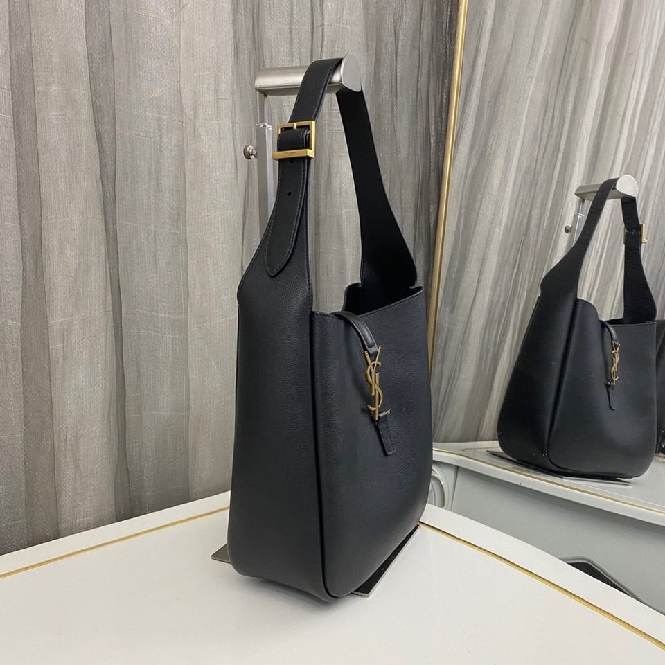 Saint Laurent Le 5 A 7 Soft Small Hobo Bag In Smooth Leather Black 27cm view 4