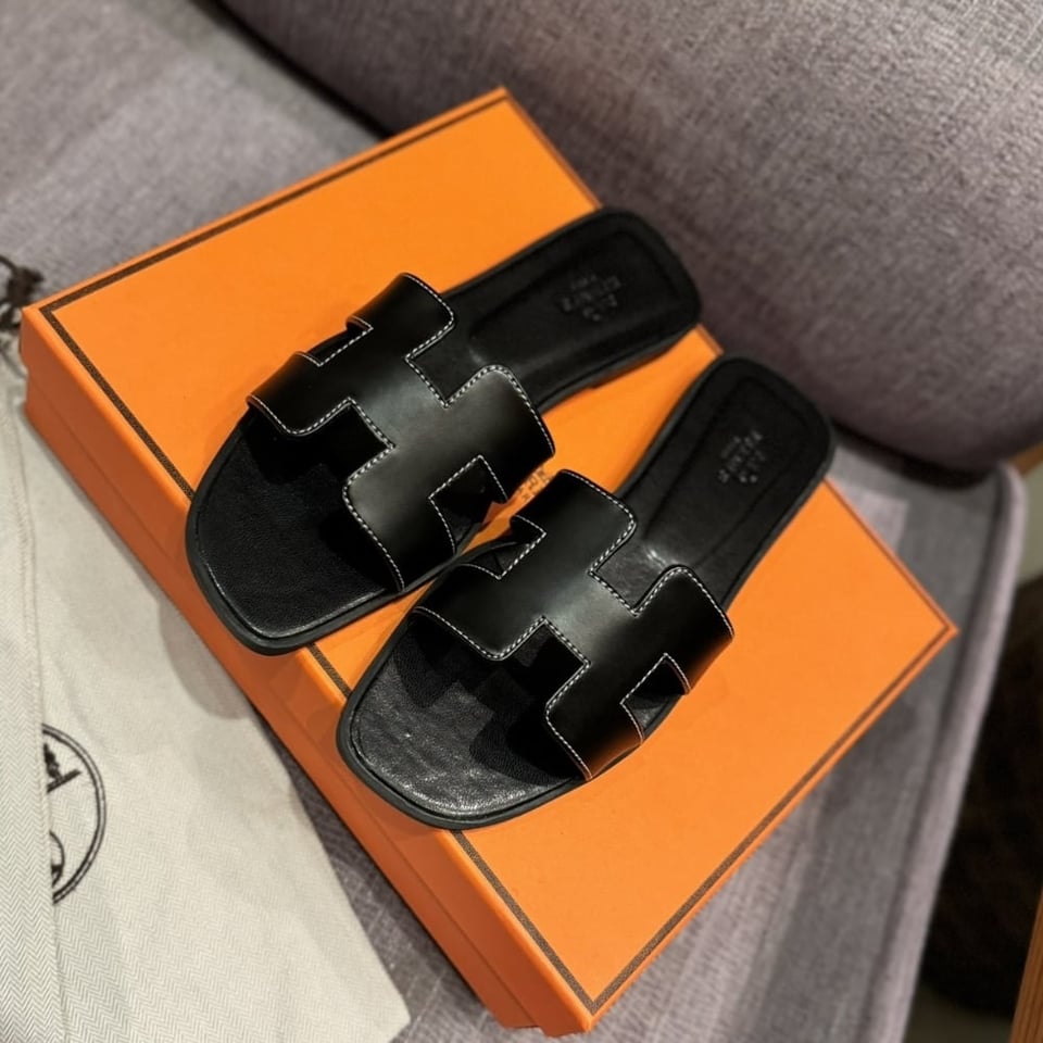 Hermes Oran Sandal Noir H021056Z 01340 view 3