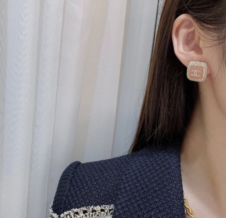 Chanel Earrings view 3