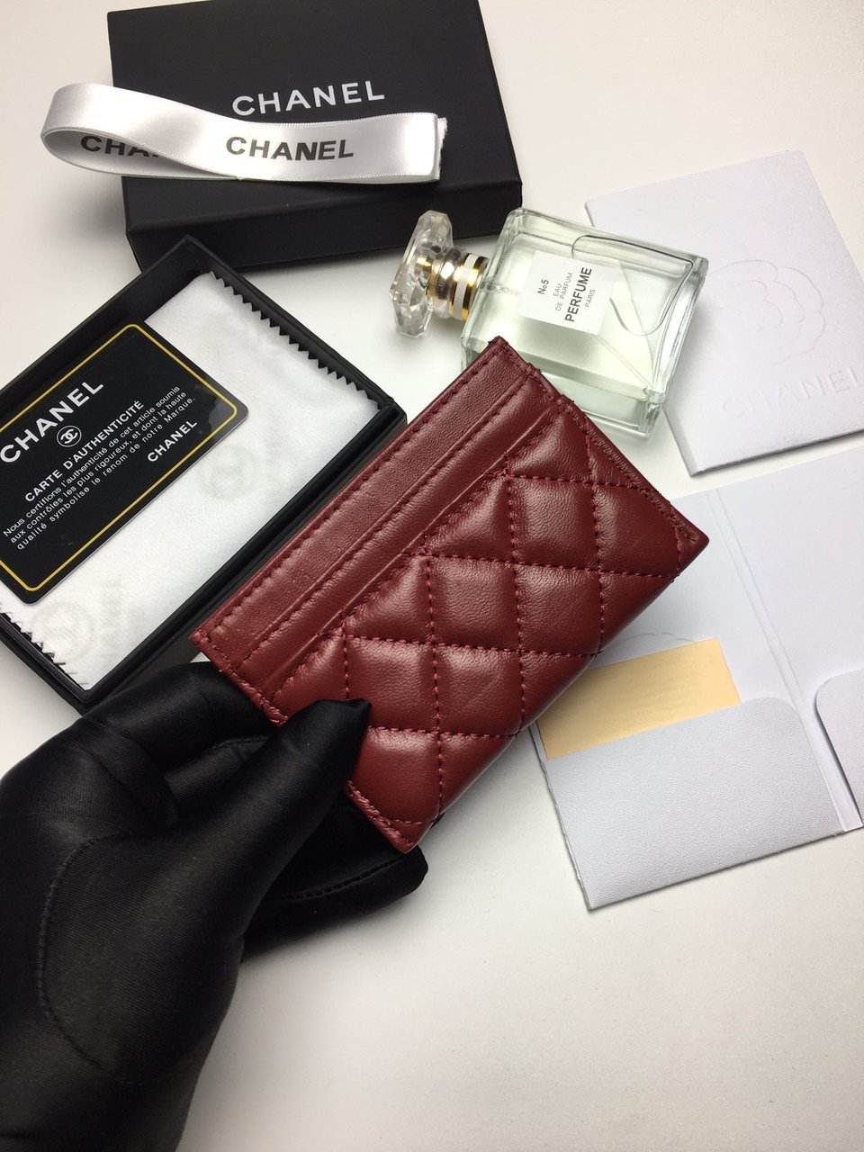 Chanel Boy Card Holder 11.2 Garnet Calfskin Gold Icon view 4