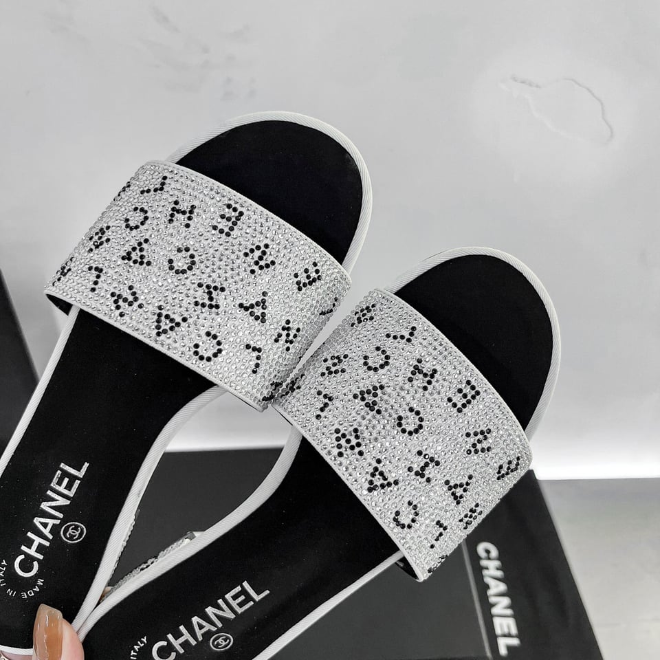 Chanel 24P Beaded Diamond Logo Slippers Silver view 7