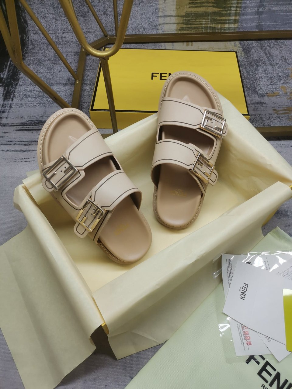 Fendi Feel Leather Slides Beige 8X8326Na7F1Kcu view 7