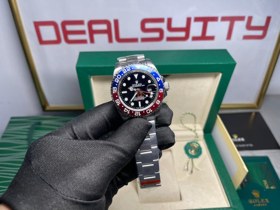 Rolex GMT-Master II 40mm Black Dial 116719 view 3