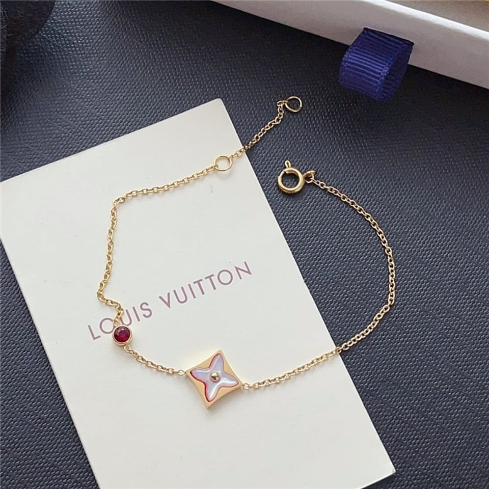 Louis Vuitton Color Blossom Bb Star Bracelet Red Gold view 2