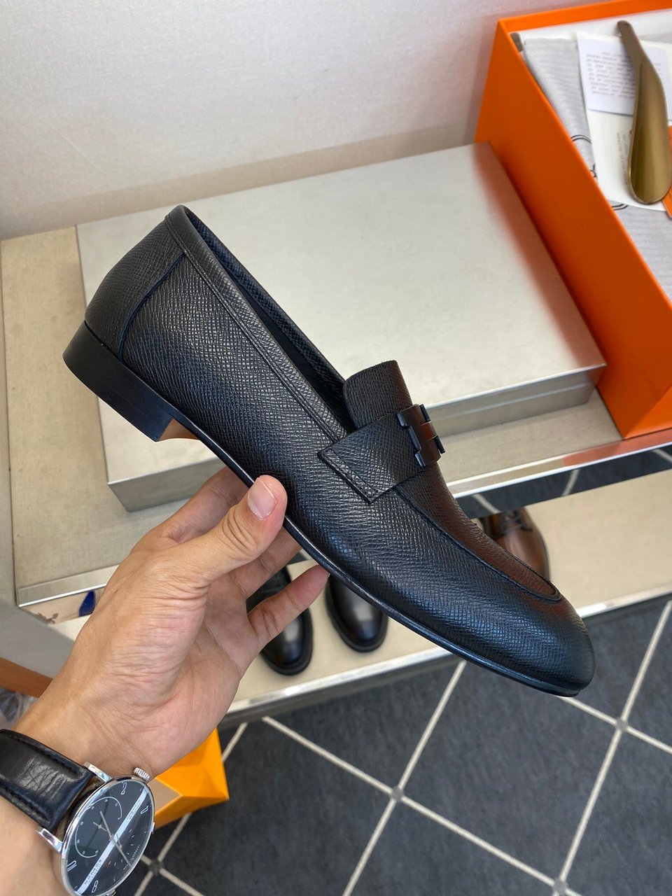 Hermès H-Buckle Polished Black Leather Loafers for Men view 8