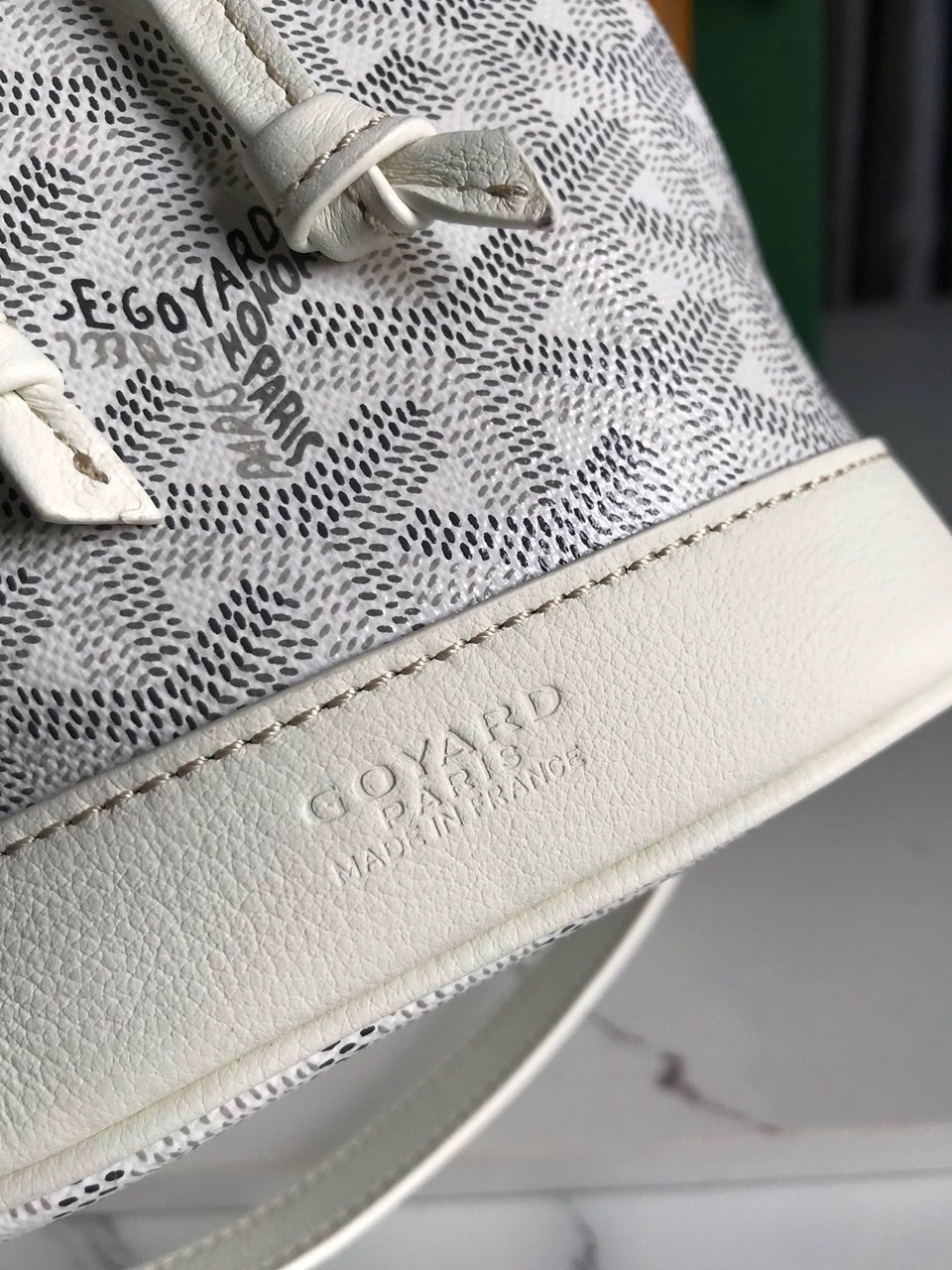 Goyard Petit Flot Bucket Bag 22 cm White Goyardine Canvas And Lambskin Trim view 6