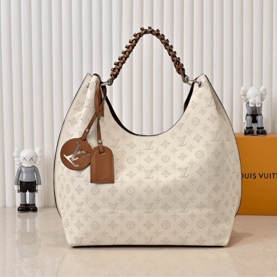 Louis Vuitton Carmel Hobo Bag 40cm/15.75in view 5