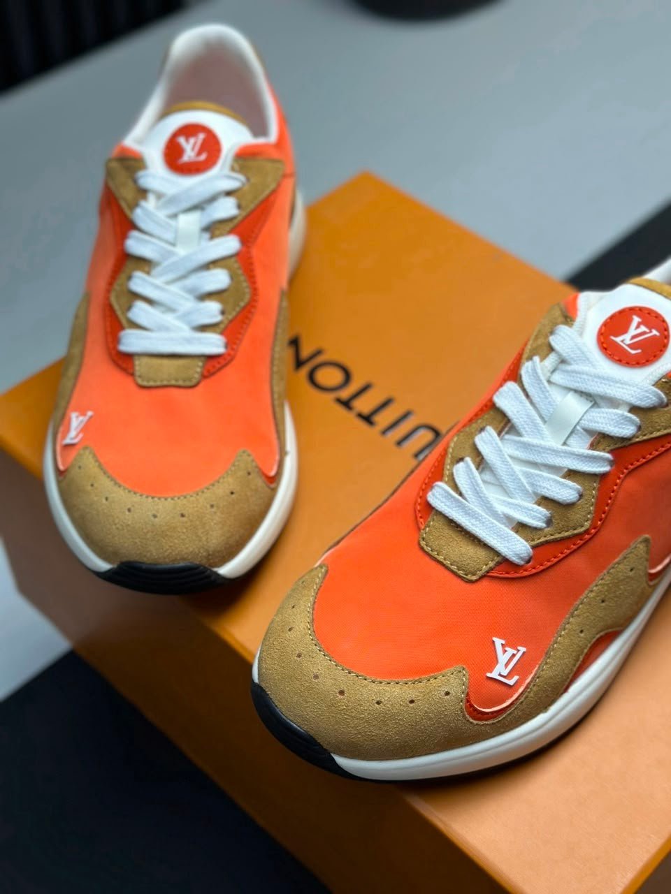 Louis Vuitton Drop 300 Sneakers Orange Nylon/Suede 1AKP16 view 6