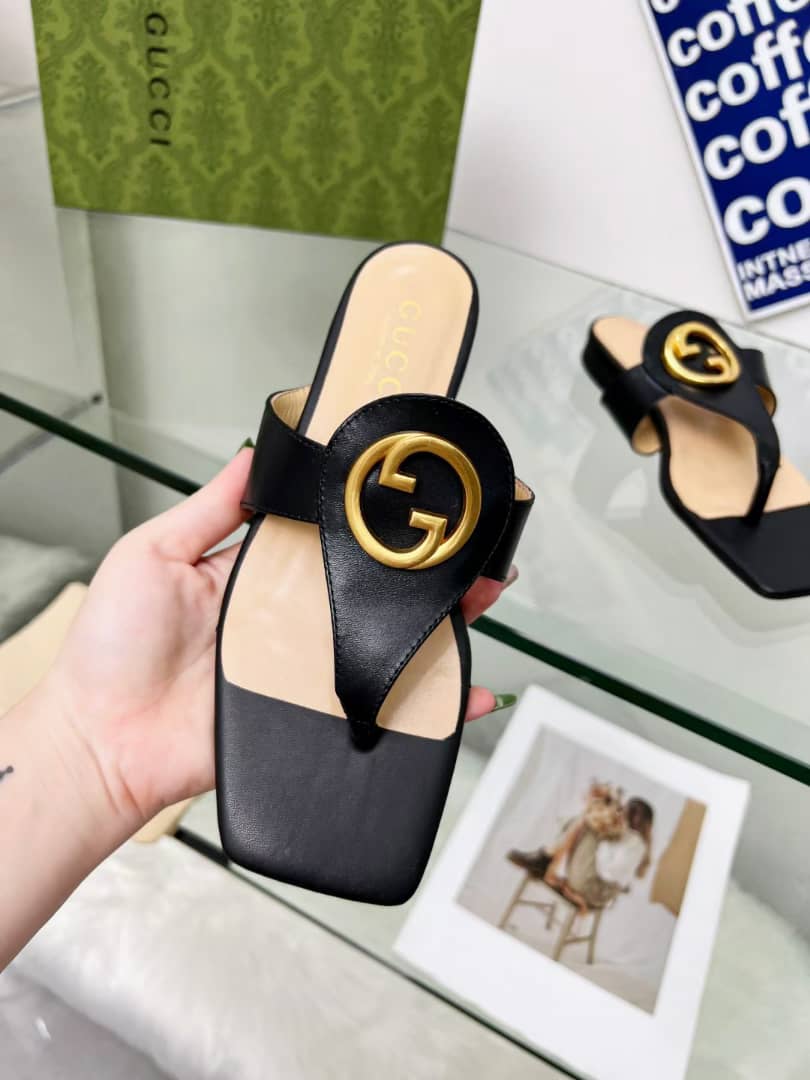 Gucci Women’S Gucci Blondie Thong Sandal Black 739048 C9D00 1000 view 7