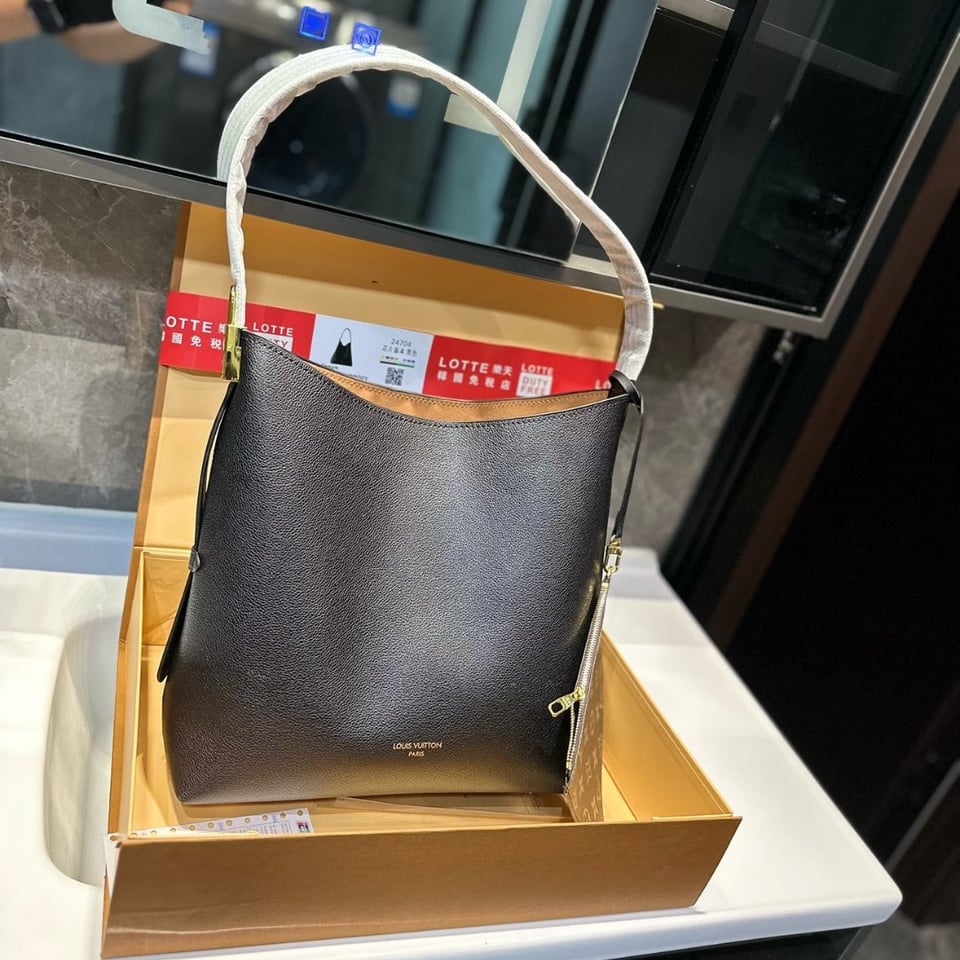 Louis Vuitton Low Key Hobo Bag With Gold Hardware In Black 43Cm M24856 view 7