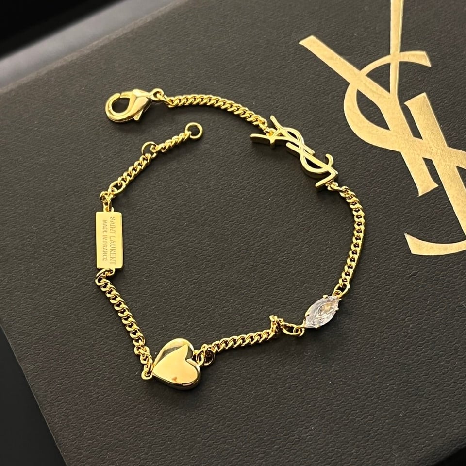 Saint Laurent Cassandre Heart Charm Bracelet Gold 701950Y15269137 view 2