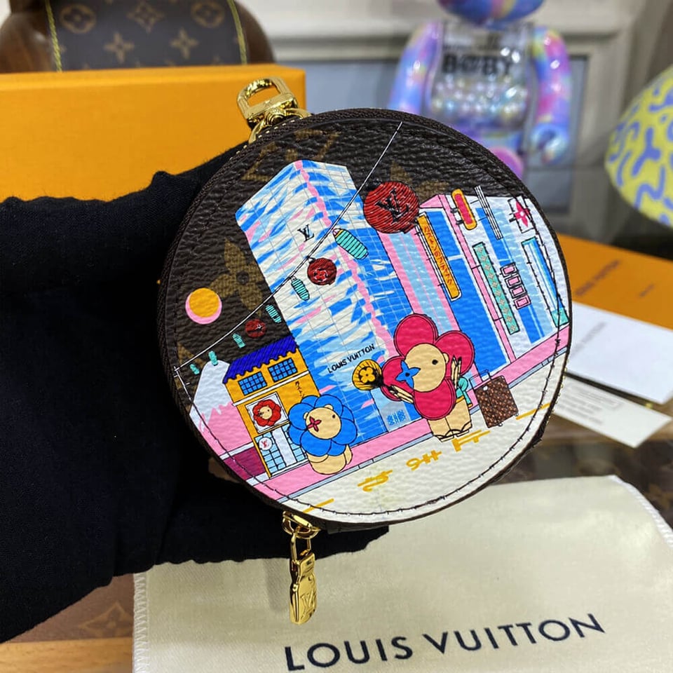 Louis Vuitton Christmas Animation 2022 Round Coin Purse Blue view 5