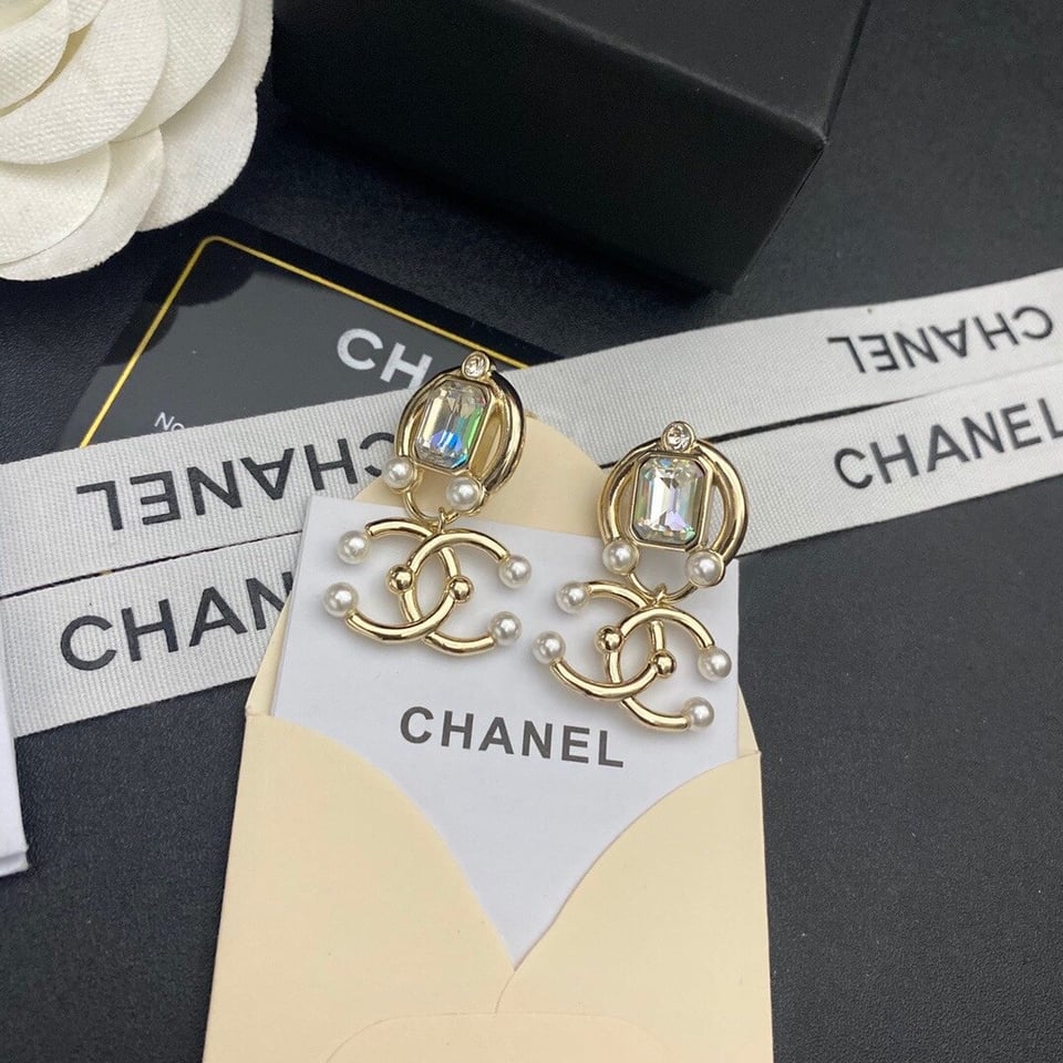 Chanel White Crystals Earrings view 4