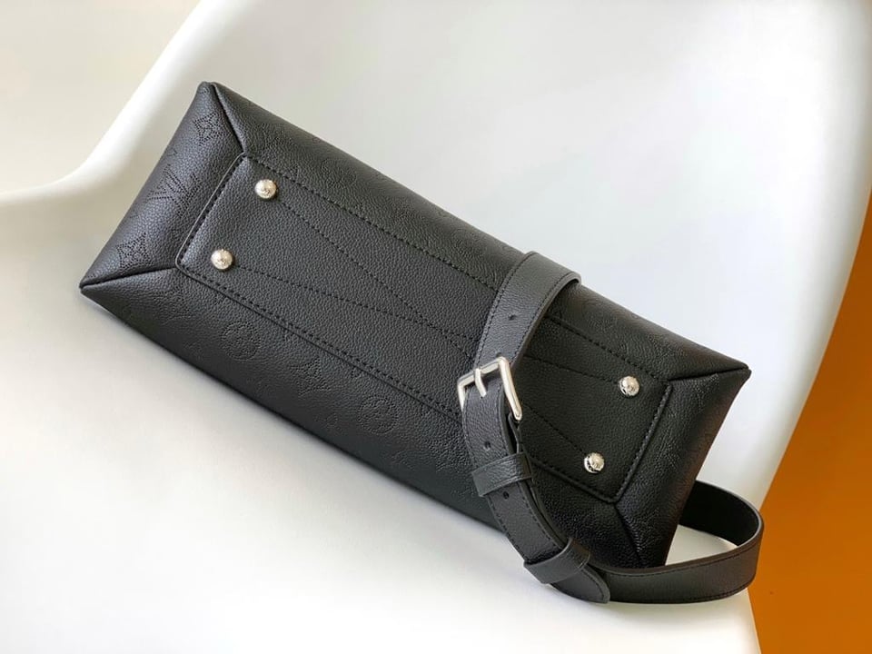 Louis Vuitton Hand It All Pm Galet Black 29Cm M24255 view 6