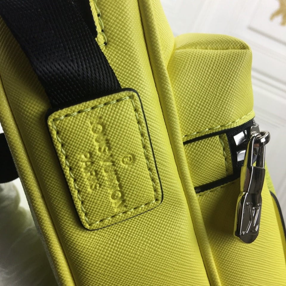 Louis Vuitton Outdoor Messenger Yellow 29Cm view 5