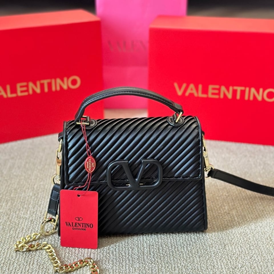 Valentino Garavani Small Vsling Handbag Black 20Cm Wb0F53Pfx view 3