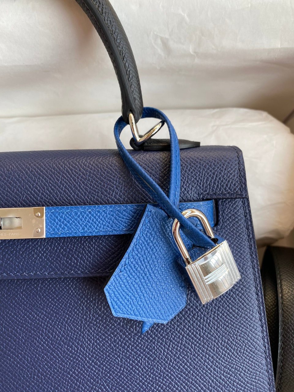 Hermes Kelly 25 Bag In Navy Blue Epsom Leather For Women 25cm/10in view 5
