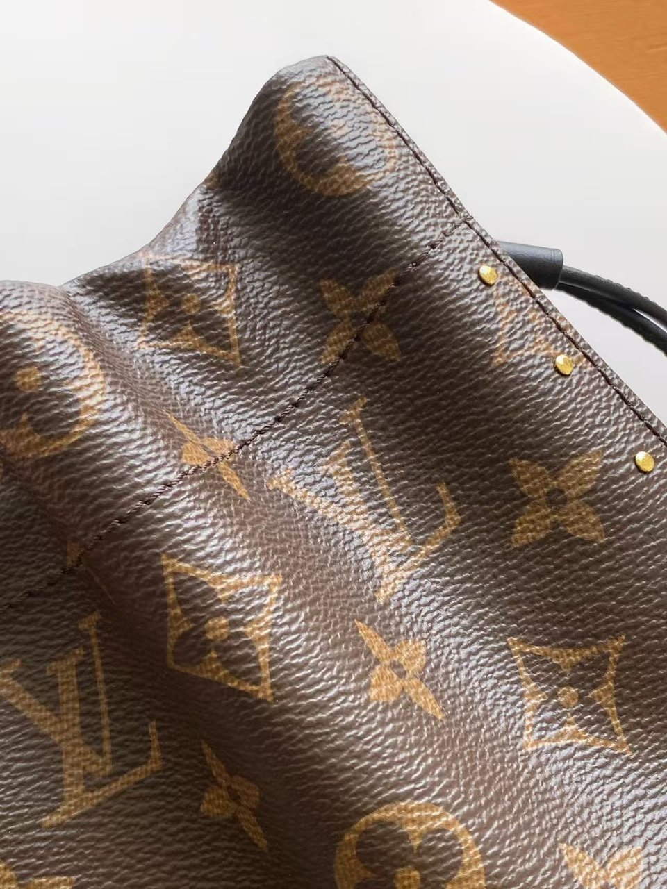 Louis Vuitton Nano Noé Trunk Bag Monogram Canvas Material 15cm M29323 view 7