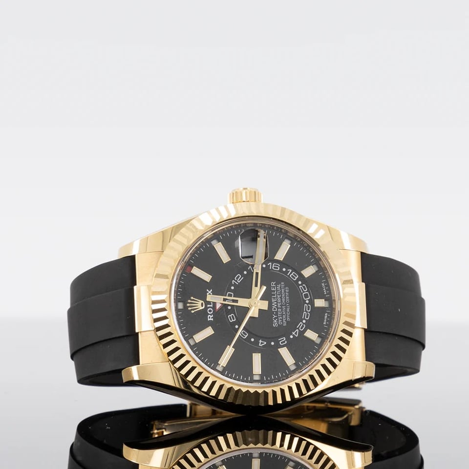 Rolex Sky-Dweller 42mm Black Dial 326238 view 4