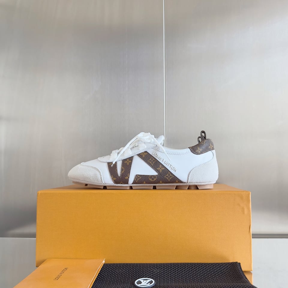 Louis Vuitton Sneakerina Monogram White – Women’s Ballet-Inspired Slim Sneakers view 5