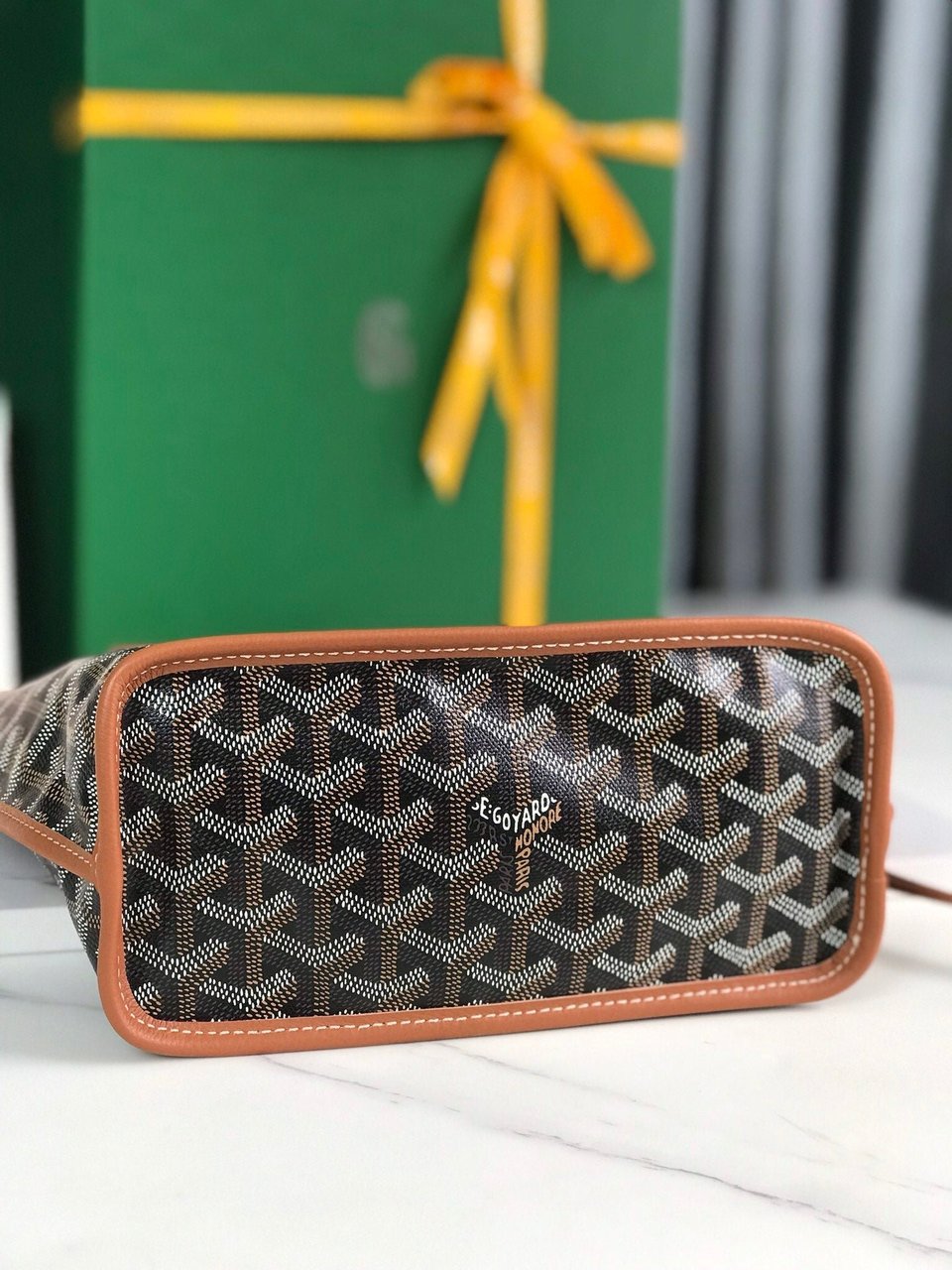 Goyard Anjou Mini Bag 20 Cm Tan Calfskin And Black Goyardine Canvas view 3