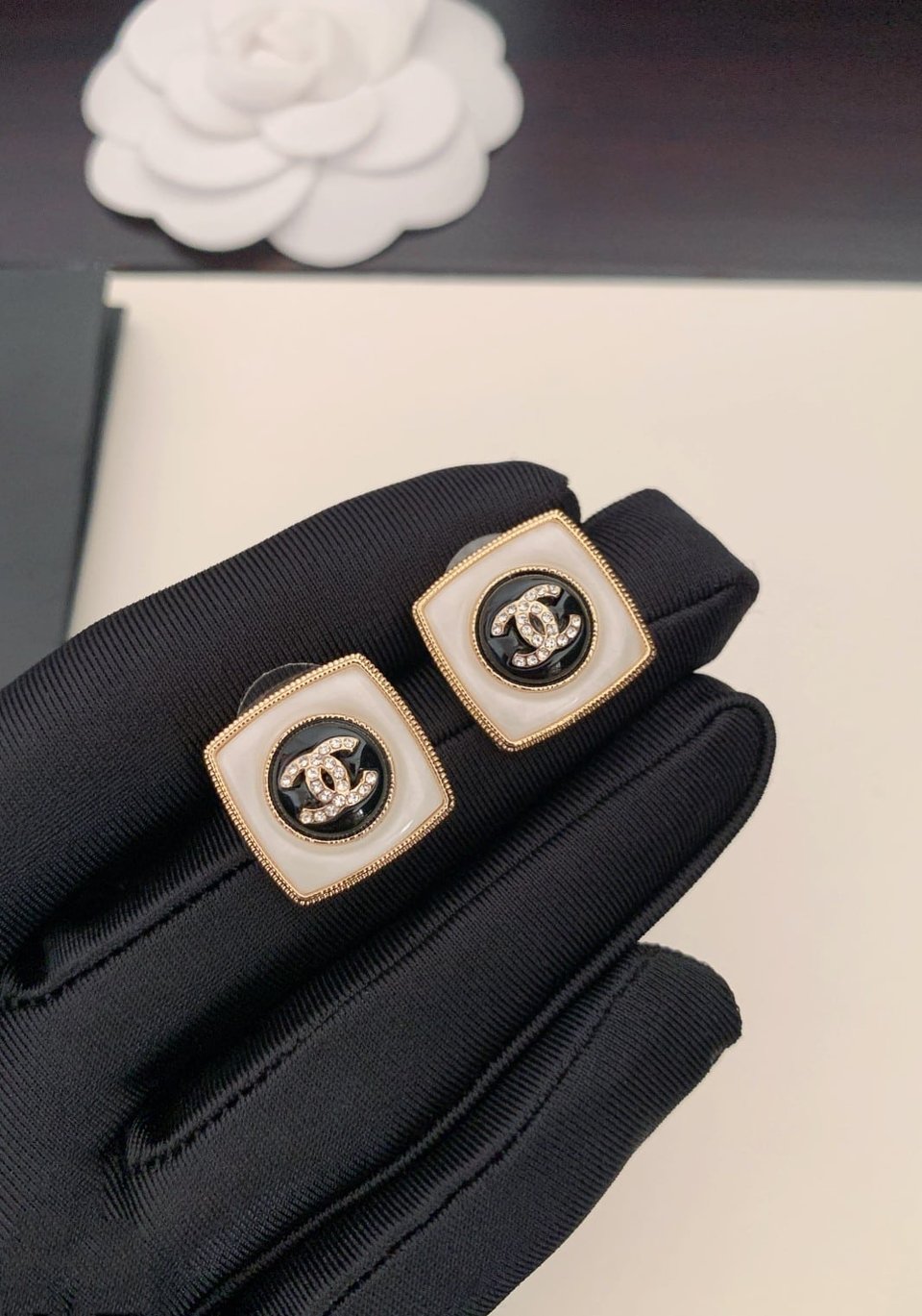 Chanel Stud Earrings Black view 3