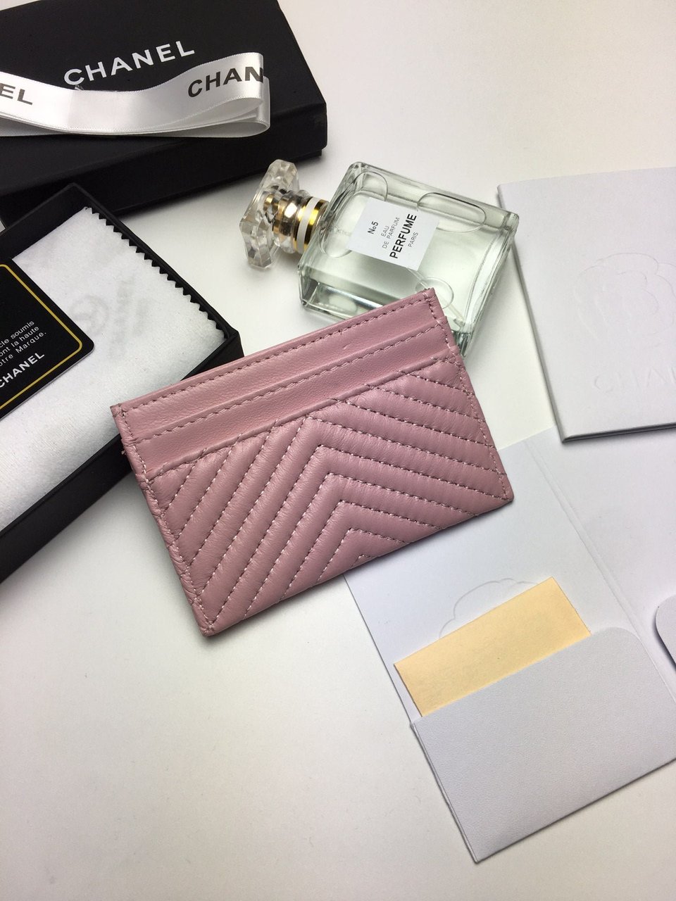 Chanel Line Card Holder 11.2 Baby Pink Calfskin Gold Icon view 5