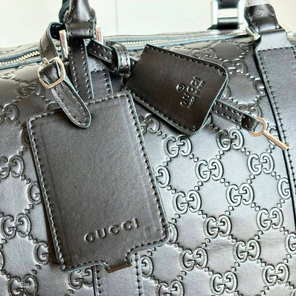Gucci GG Emblem Medium Duffle Bag Black 45cm/29in view 6