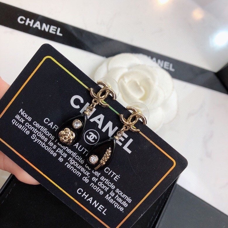 Chanel Cc Black Earrings view 4