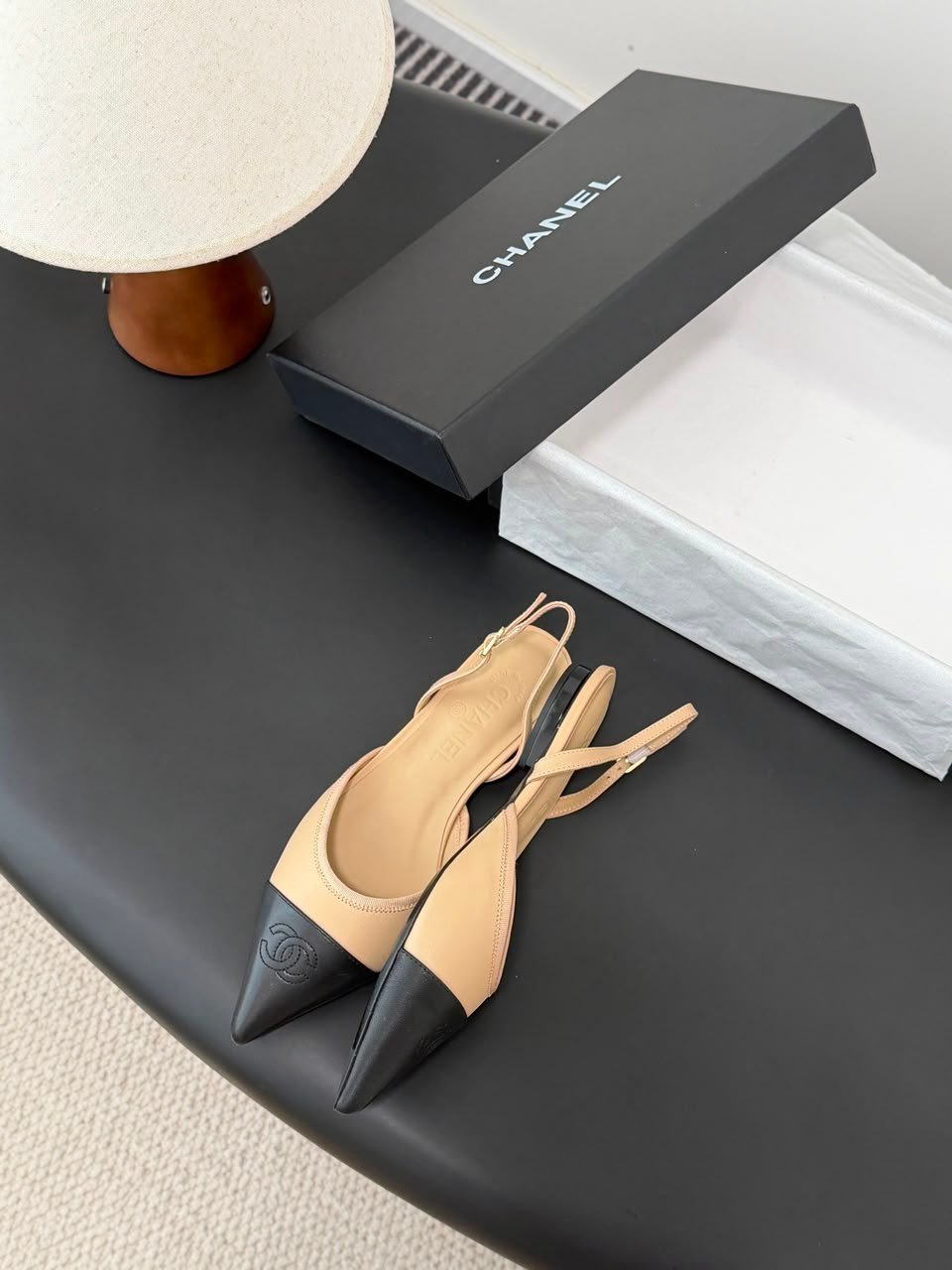 Chanel Pointed-Toe Slingbacks Beige &amp; Black Lambskin Grosgrain G39828 view 7