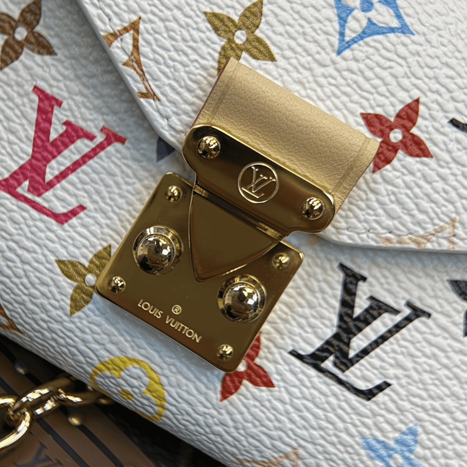 Louis Vuitton LV x TM Pouch Metis M4625Z 13.5cm/5.3in view 5