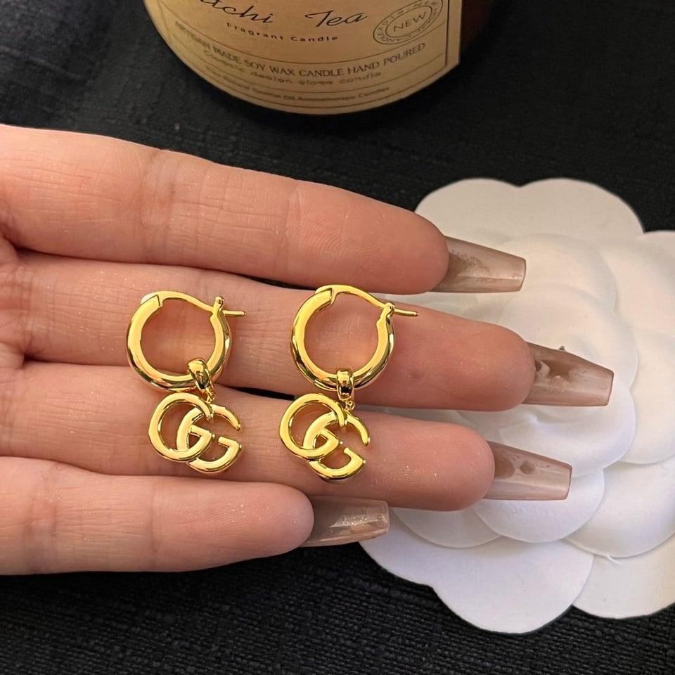 Gucci Gg Running Drop Earrings Gold view 2