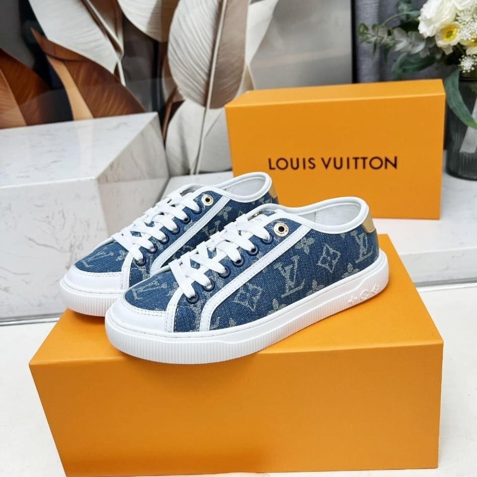 Louis Vuitton Lv Lagoon Sneaker Denim Blue 1Agyg4 view 4
