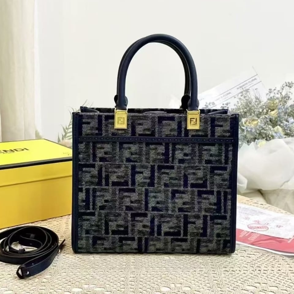 Fendi Sunshine Small Ff Chenille Shopper Dark Blue 26Cm view 6