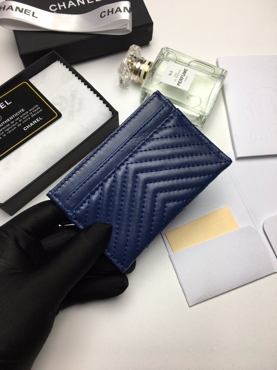 Chanel Line Card Holder 11.2 Navy Calfskin Gold Icon view 7
