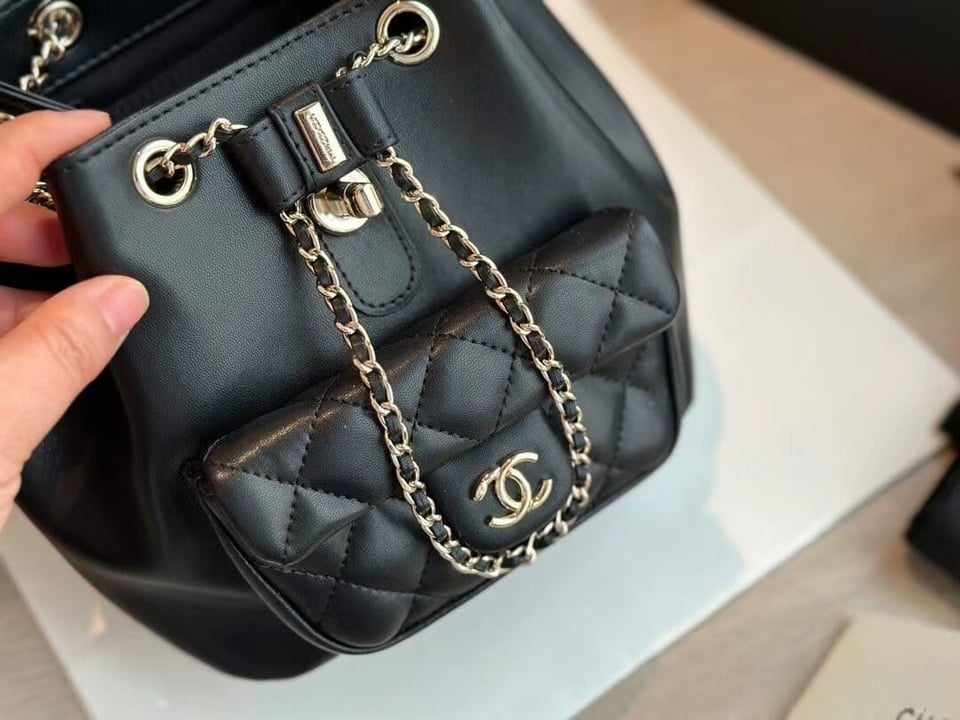 Chanel Duma Matelasse Leather Chain Backpack Black 20Cm/7.8in view 9