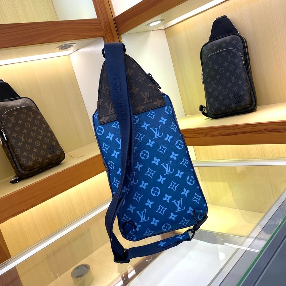 Louis Vuitton Avenue Nm Crossbody Bag Monogram Blue 31Cm M23782 view 3