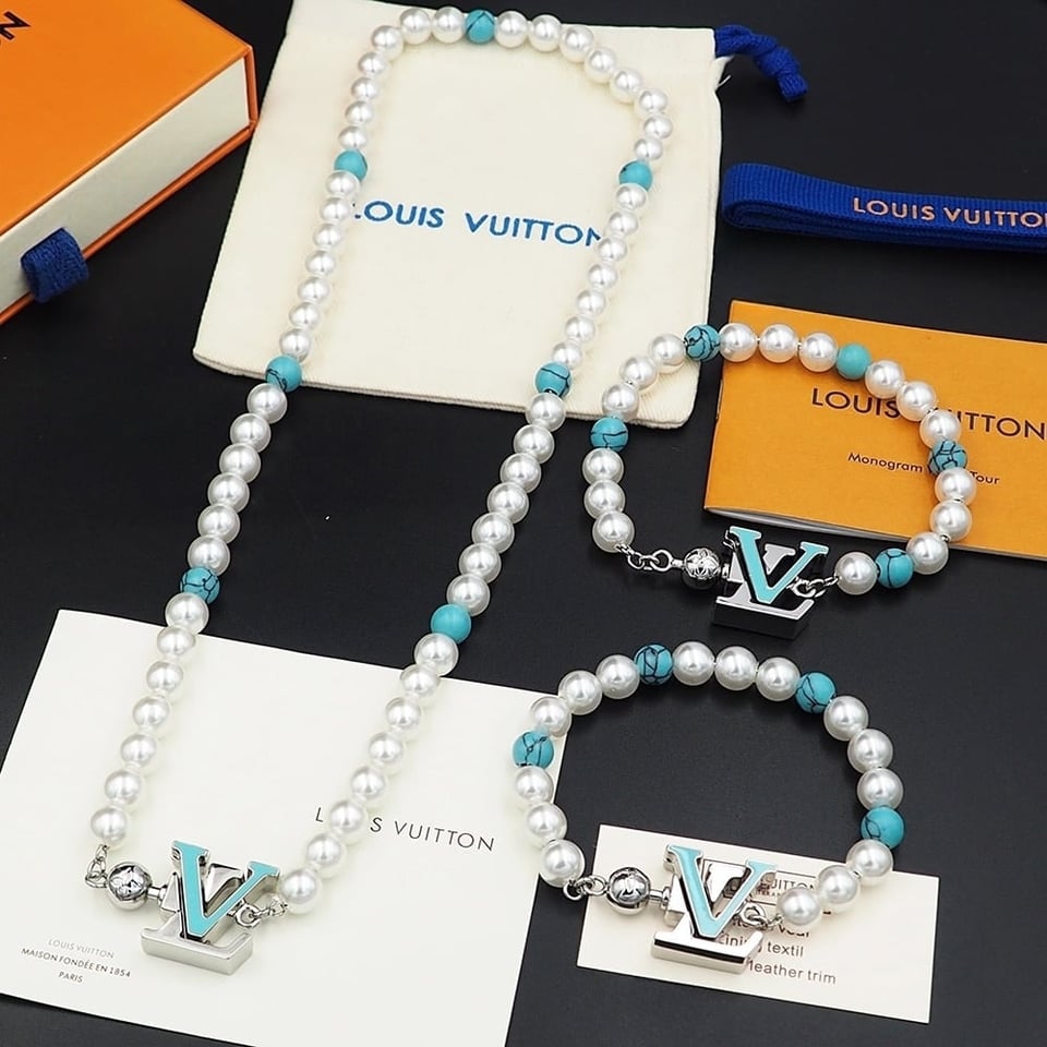Louis Vuitton Turquoise Rodeo Necklace White And Blue M02058 view 2