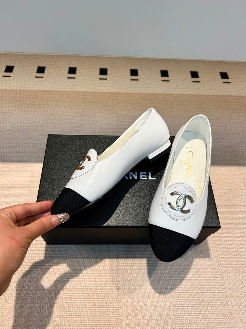 Chanel Lambskin Grosgrain Ballerinas With Gold CC Logo White &amp; Black Lambskin G39845 view 7