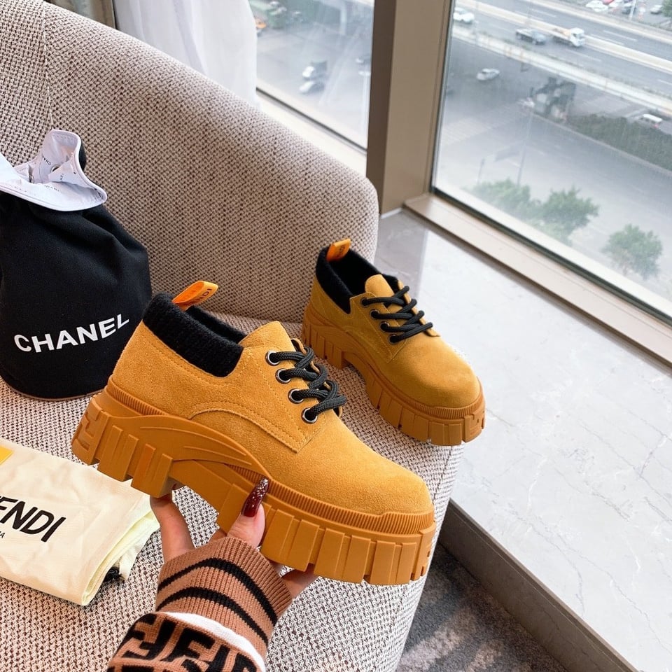 Fendi Force Leather Lace Ups Yellow view 5