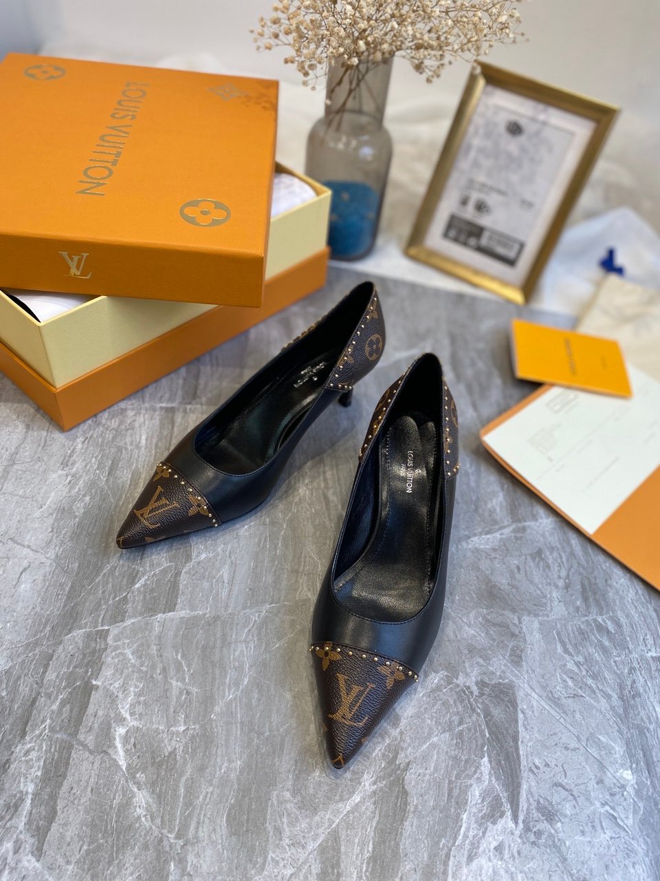 Louis Vuitton Cherie Pump 1A8N7F view 9