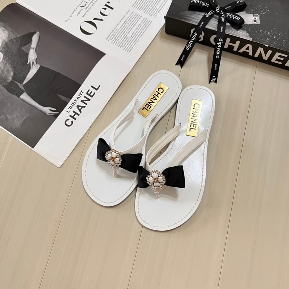Chanel Thong Slide White Camellia Cc Logo Bow White view 10