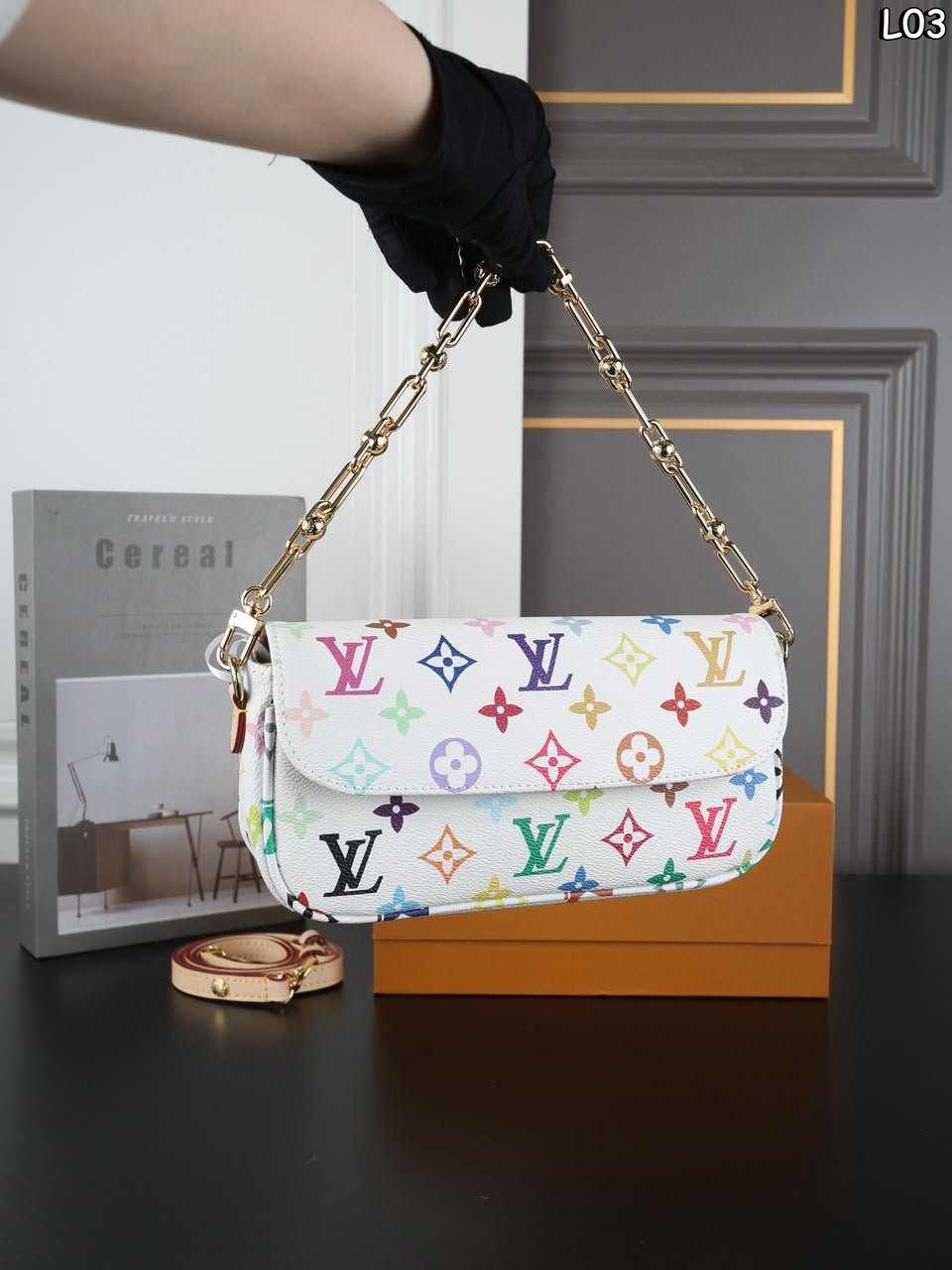 Louis Vuitton LV x TM Ivy On Chain Bag Multicolor White 23.5cm M27492 view 3
