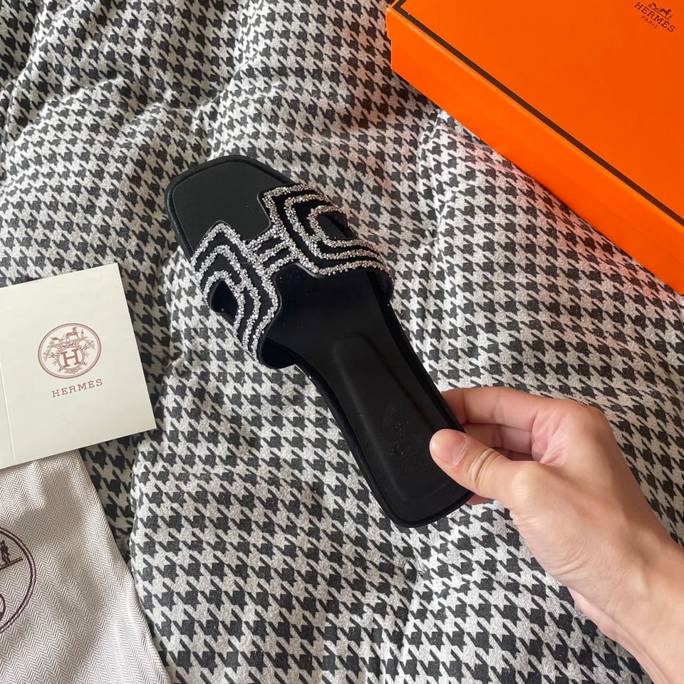 Hermes Oran Sandal Crystle Black H212010Z 02360 view 8